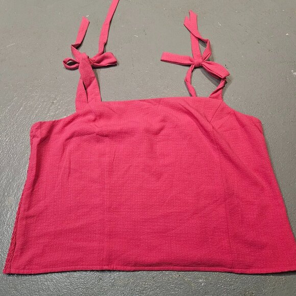NWOT Cropped Stretchy Top with Tie Shoulders XL - Picture 1 of 5